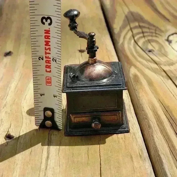 Antique Finish Miniature Pencil Sharpener Coffee Grinder by Durham Industries - Picture 12 of 12